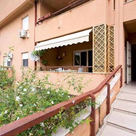 Nest Apollo Apartment Mondello Bagian luar foto
