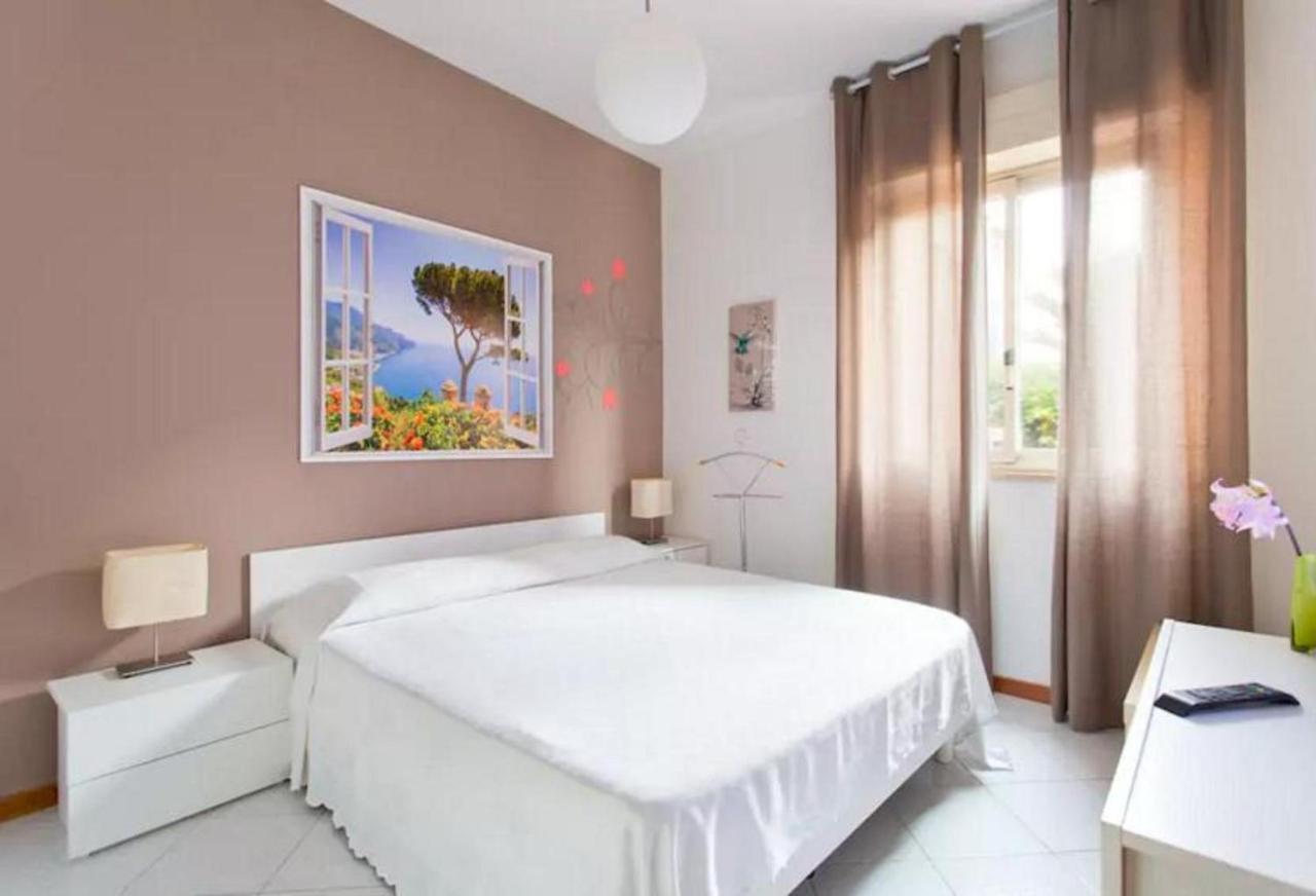Nest Apollo Apartment Mondello Bagian luar foto