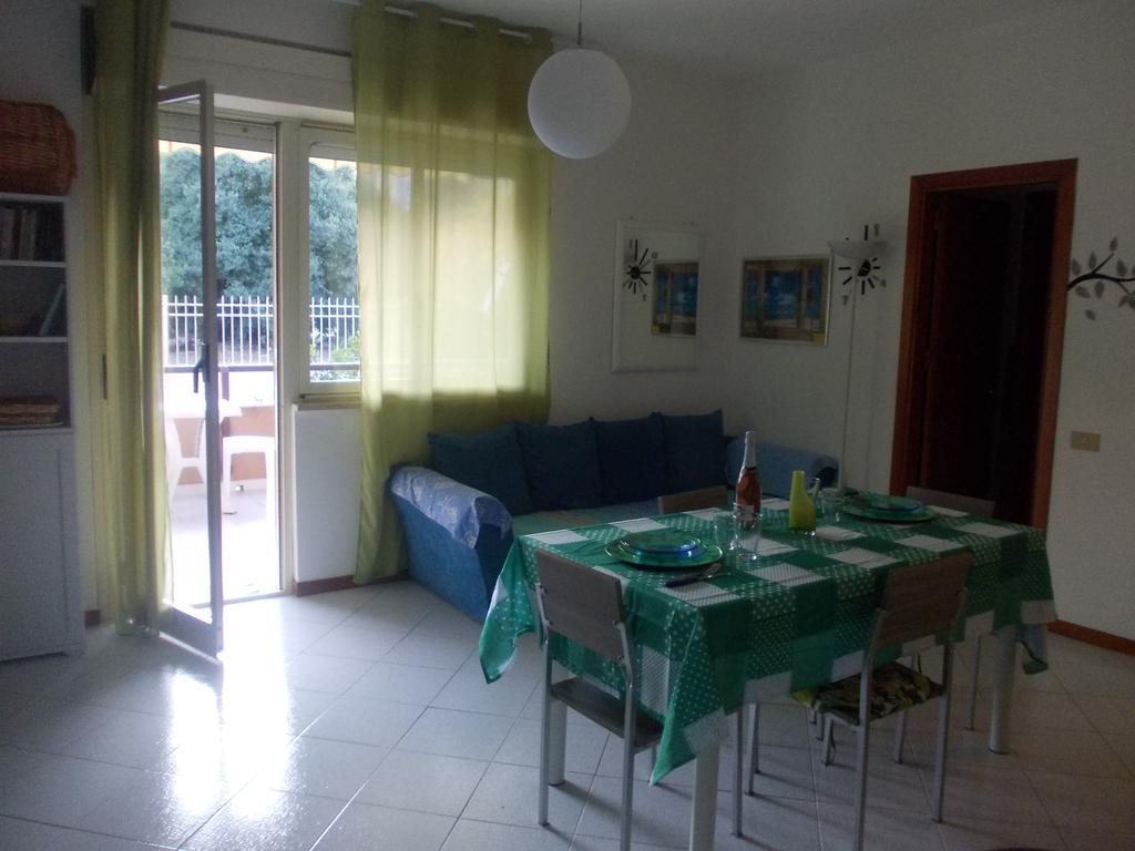 Nest Apollo Apartment Mondello Bagian luar foto