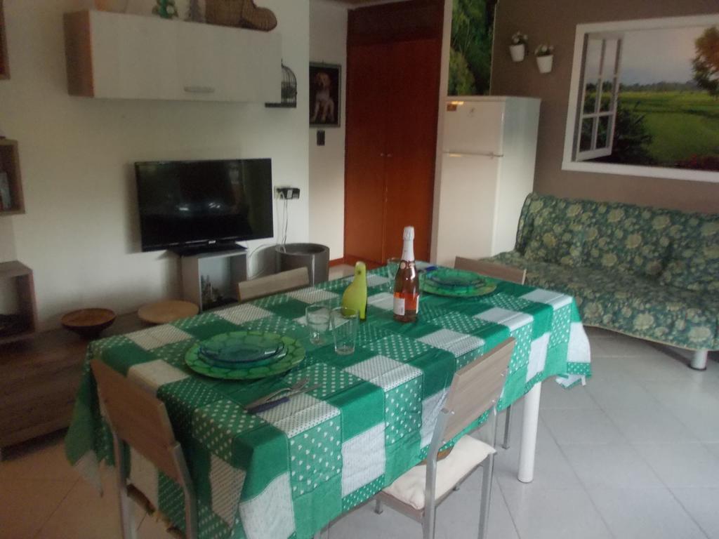 Nest Apollo Apartment Mondello Bagian luar foto