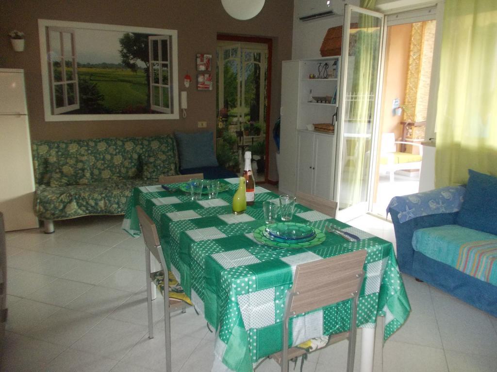 Nest Apollo Apartment Mondello Bagian luar foto