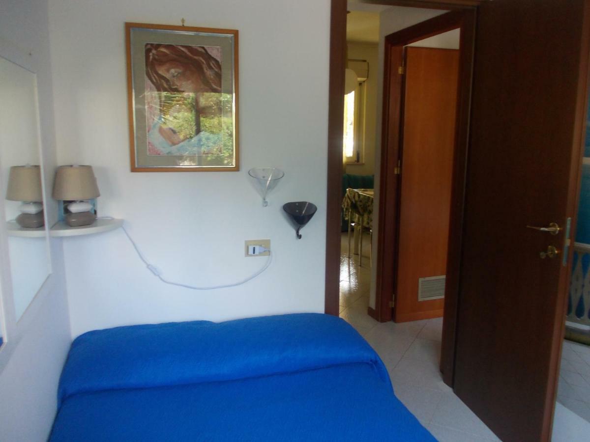 Nest Apollo Apartment Mondello Bagian luar foto